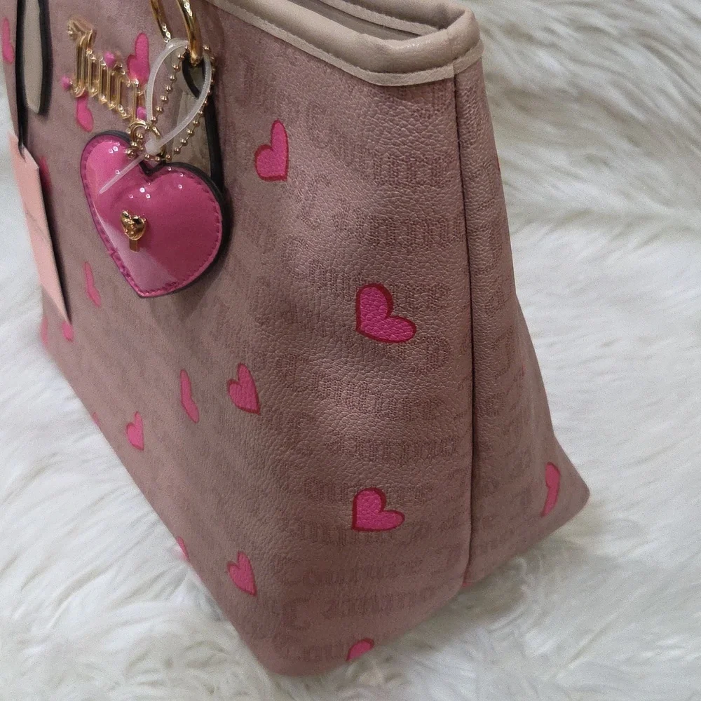 💕 ▪️Juicy Couture▪️ Cafe With Cafe Trim I heart  Medium Tote Heart Logo